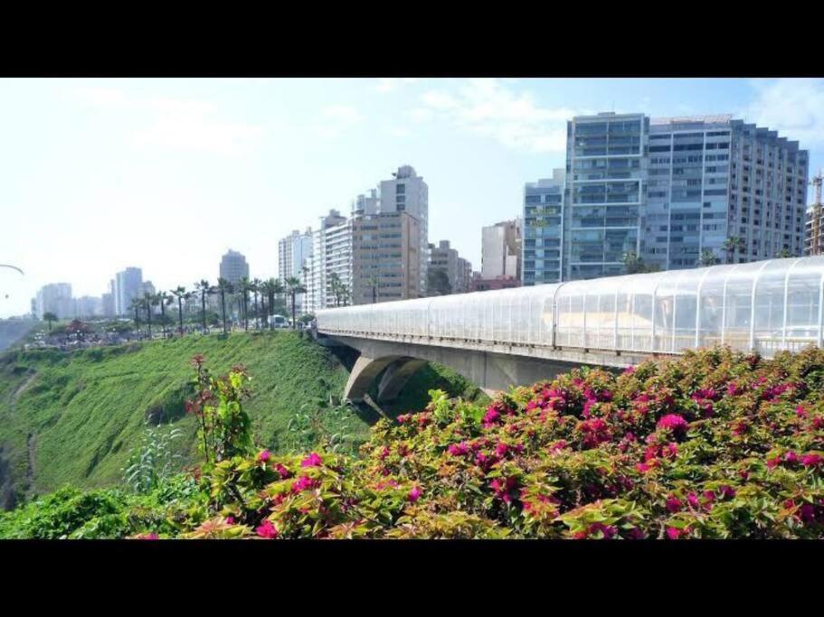 Centric Apartments In Miraflores • Key Locations • Lima Bagian luar foto